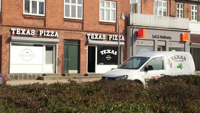 Texas pizza house