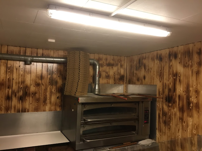 Opinii despre Vejgård Super Pizza în Aalborg - Gastronomi og hotelvirksomhed