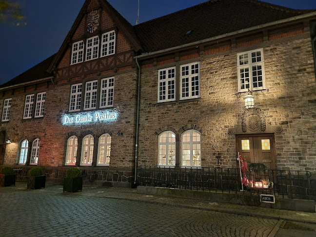 Spisehuz i Det Gamle Posthus i Rønne - Gastronomi og hotelvirksomhed