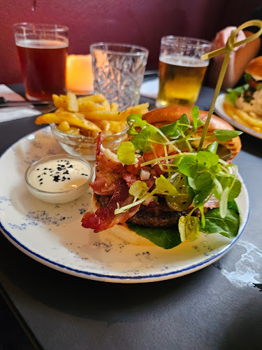 Opinii despre Kalaset în Indre By - Gastronomi og hotelvirksomhed