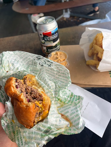 Gasoline Grill - Gastronomi og hotelvirksomhed