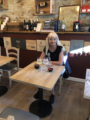 VinTema - bar & butik - Gastronomi og hotelvirksomhed