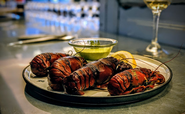 Opinii despre Kødbyens Fiskebar în København - Gastronomi og hotelvirksomhed