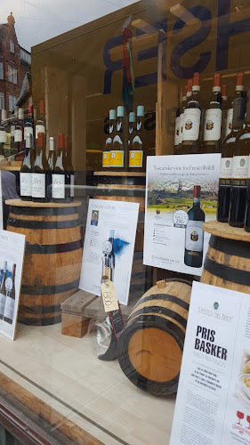 Comentarii opinii despre H.J. Hansen Vin Odense C