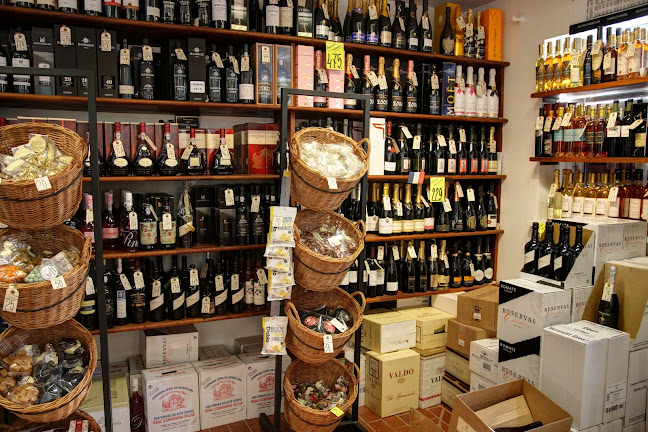 Holte Vinlager (Roskilde) - Gastronomi og hotelvirksomhed