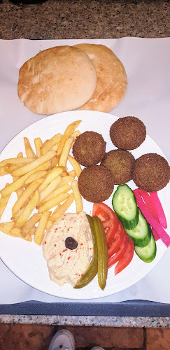 Mana-ish House - Gastronomi og hotelvirksomhed