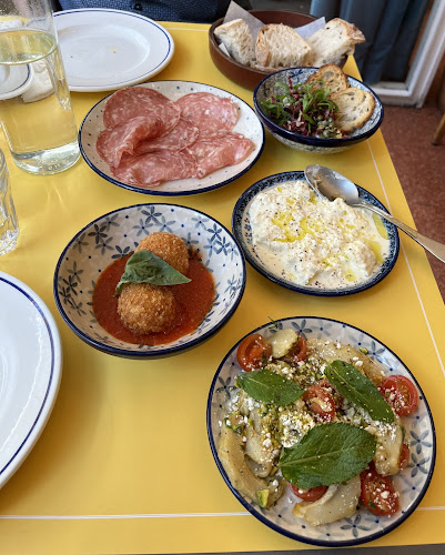 Restaurant Spuntino - Gastronomi og hotelvirksomhed