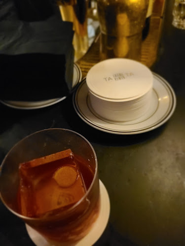 Comentarii opinii despre Tata Cocktail Bar