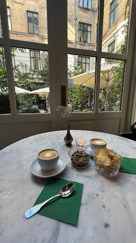 Opinii despre Cafe Coco în København - Gastronomi og hotelvirksomhed