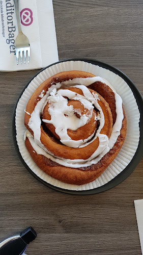Opinii despre KonditorBager - Frederikshavnsvej în Hjørring - Gastronomi og hotelvirksomhed