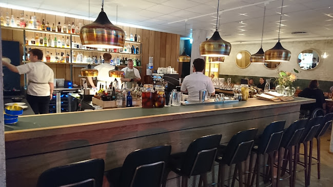 Comentarii opinii despre Struktur