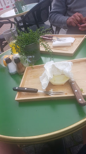 Grillen - Gastronomi og hotelvirksomhed