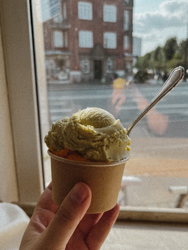 Opinii despre Alice Ice Cream & Coffee în København - Gastronomi og hotelvirksomhed