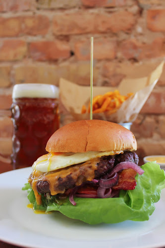 Opinii despre Vesterbros Originale Burgerrestaurant în København - Gastronomi og hotelvirksomhed