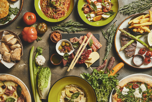 Ja Tak Spisehus - Gastronomi og hotelvirksomhed