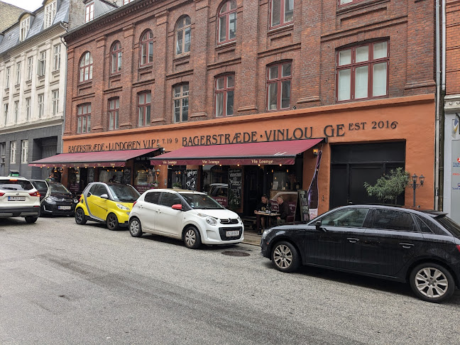 Comentarii opinii despre Lundgren V.I.P.