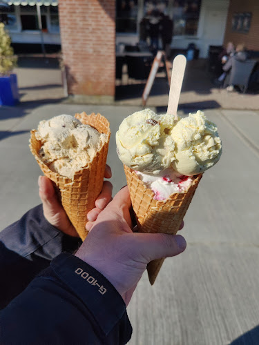 Café Retro Brøns Kro - Gastronomi og hotelvirksomhed