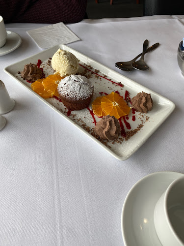 Opinii despre Restaurant Egå Marina în Egå - Gastronomi og hotelvirksomhed