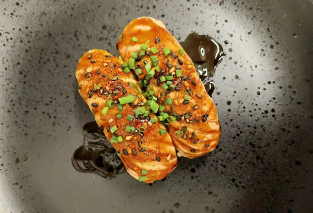 proud sushi & 龙门亚超 - København