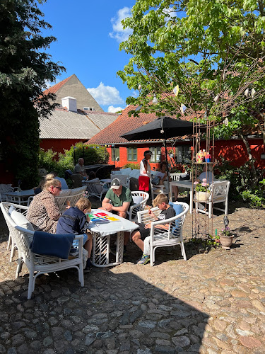 Snedkergaarden iscafe