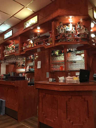 Hai Yi - Gastronomi og hotelvirksomhed