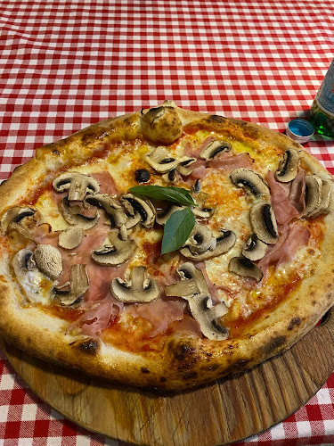 Pizza Propria - Gastronomi og hotelvirksomhed