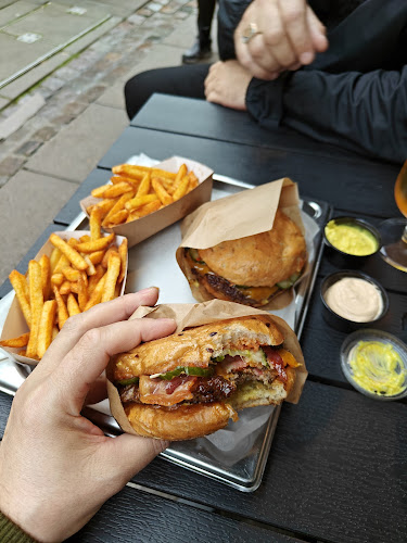 Opinii despre Kristinedal Burgers în København - Gastronomi og hotelvirksomhed