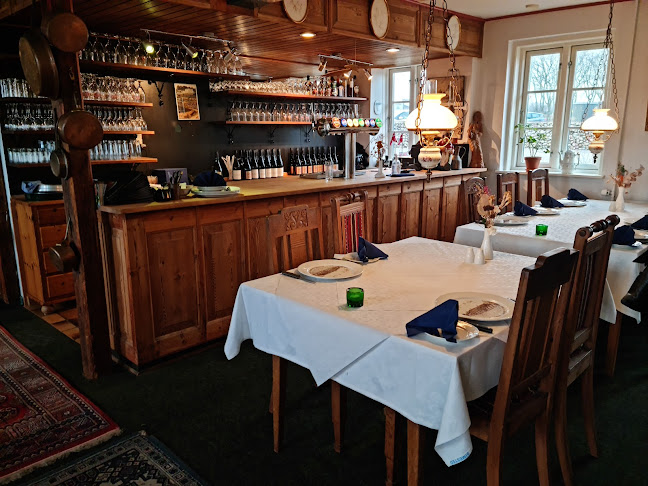 Opinii despre Restaurant Bondehuset în Odder - Gastronomi og hotelvirksomhed