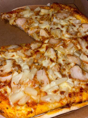 Opinii despre Kølvrå Stenovns Pizza & Restaurant în Karup - Gastronomi og hotelvirksomhed