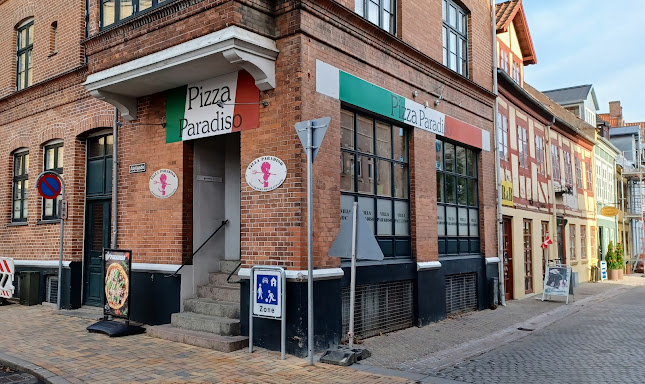 pizzaria Villa Paradiso - Gastronomi og hotelvirksomhed
