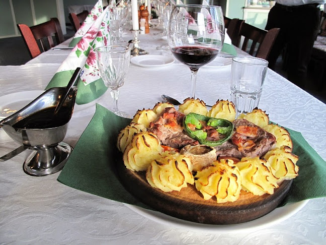 Restaurant Bondestuen - Gastronomi og hotelvirksomhed