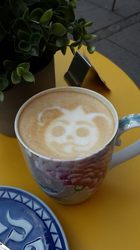 Penny Lane Café - Gastronomi og hotelvirksomhed