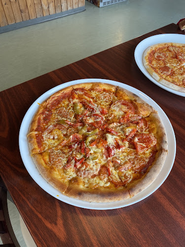 Opinii despre Napoli Pizzaria în Erslev - Gastronomi og hotelvirksomhed