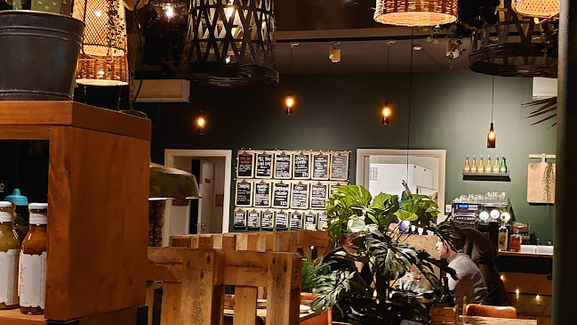 Jataco - Gastronomi og hotelvirksomhed