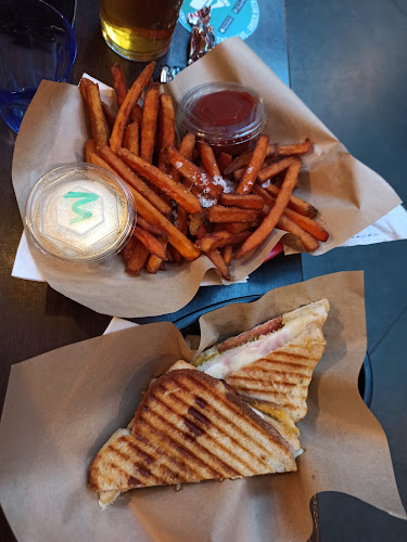 Bastard Café HUSET - Gastronomi og hotelvirksomhed