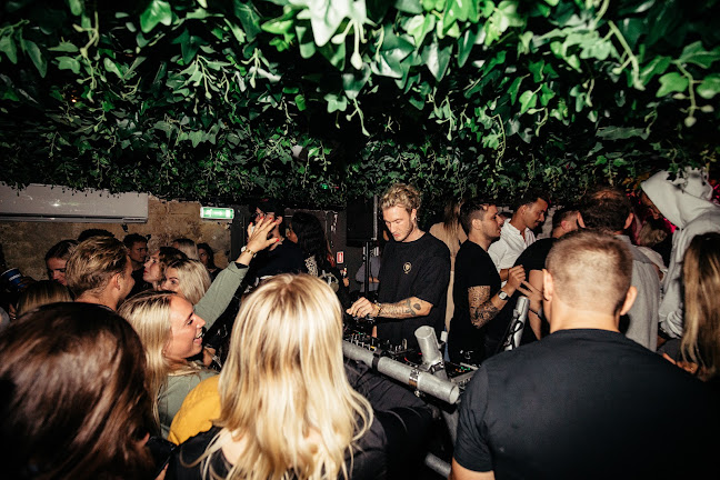 PV (Pustervig) - Kaffe & Cocktails - Gastronomi og hotelvirksomhed