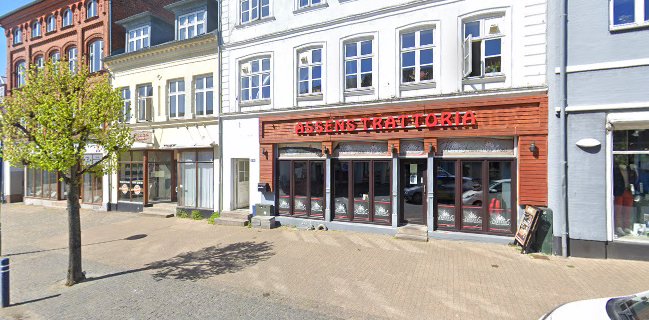 Happy Café og Steakhouse