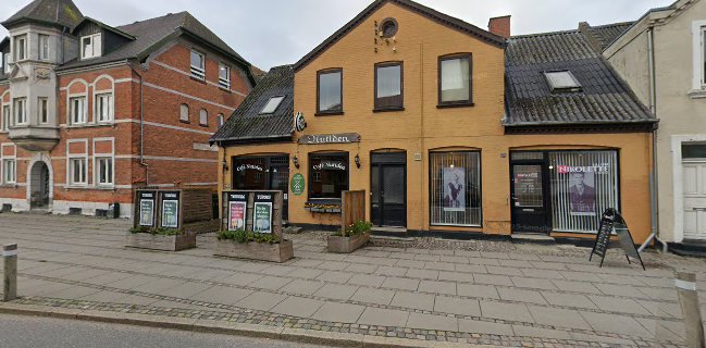 Cafe Nutiden V/ Brian Ipsen