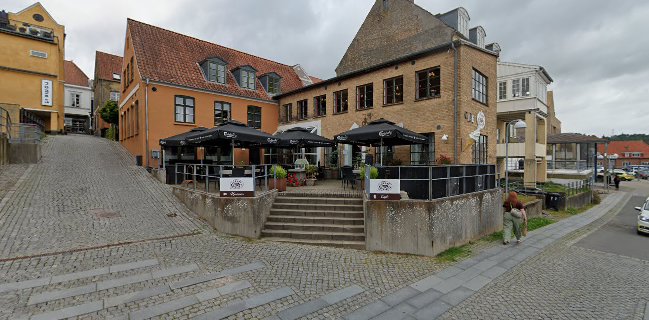 Fru Geest - Café & Upstairs