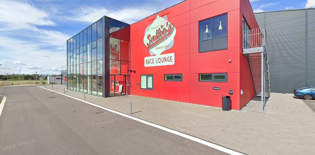 Sallie's Race Lounge