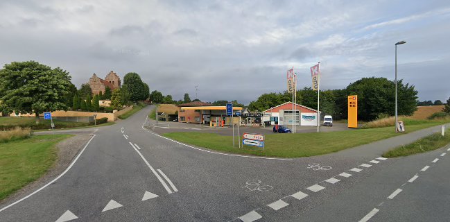 Opinii despre Vallø Pizza în Køge - Gastronomi og hotelvirksomhed