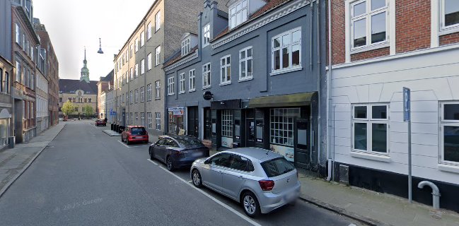 DineHut Indisk Restaurant - Aalborg