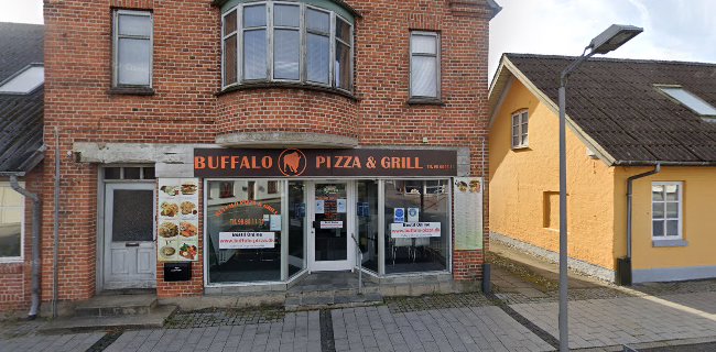 Buffalo Pizza
