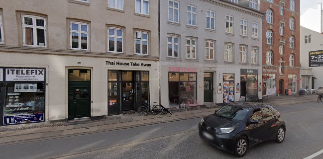 Thai House - Gastronomi og hotelvirksomhed